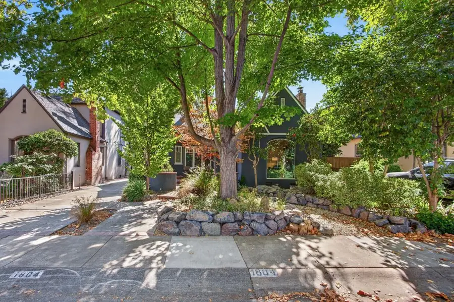 1804 Castro Way, Sacramento, CA 95818 - #2