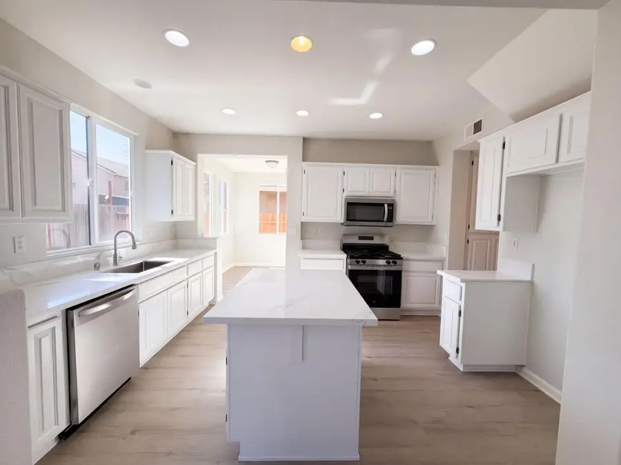 5124 Bissett Way, Sacramento, CA 95835 - #2