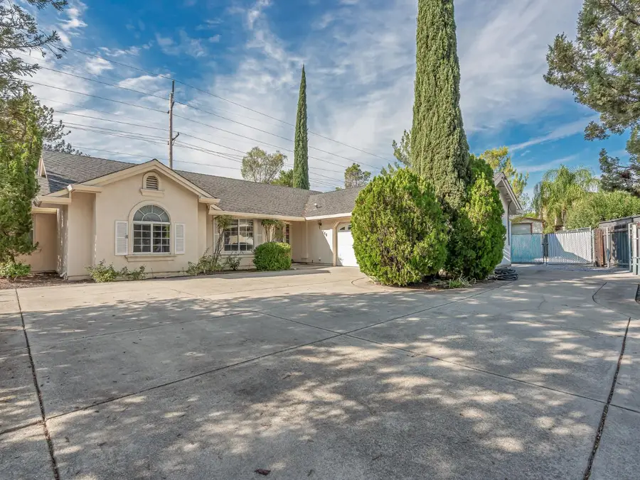 206 Shadowrun, Redding, CA 96003 - #3