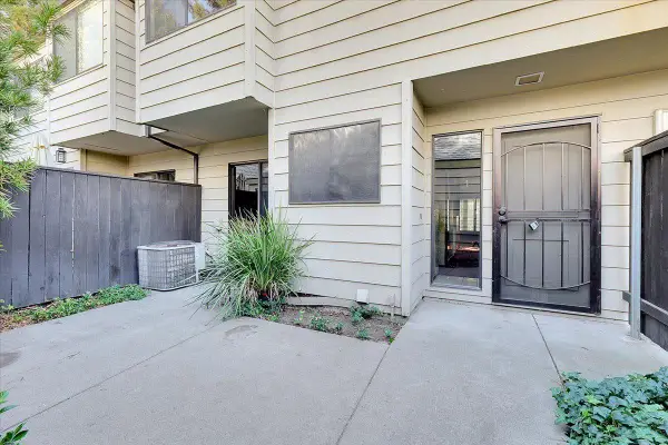 750 Lincoln Road #8, Yuba City, CA 95991
