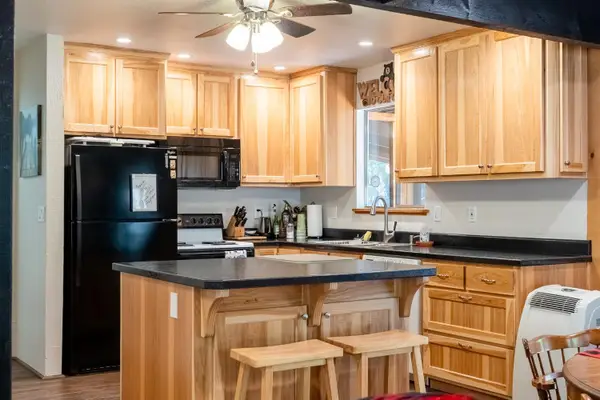24278 Kalanu Place, Mi Wuk Village, CA 95346