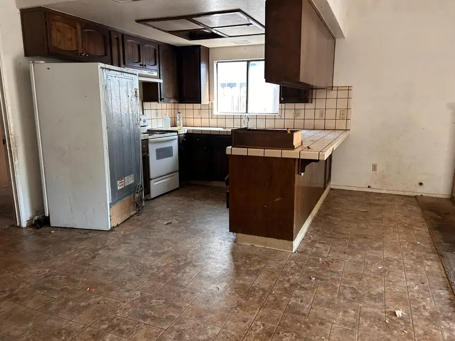 2212 Sandringham Way, Stockton, CA 95209 - #3