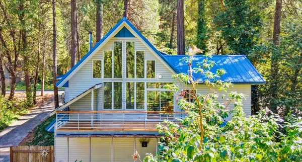 13020 Sadie D Drive, Nevada City, CA 95959