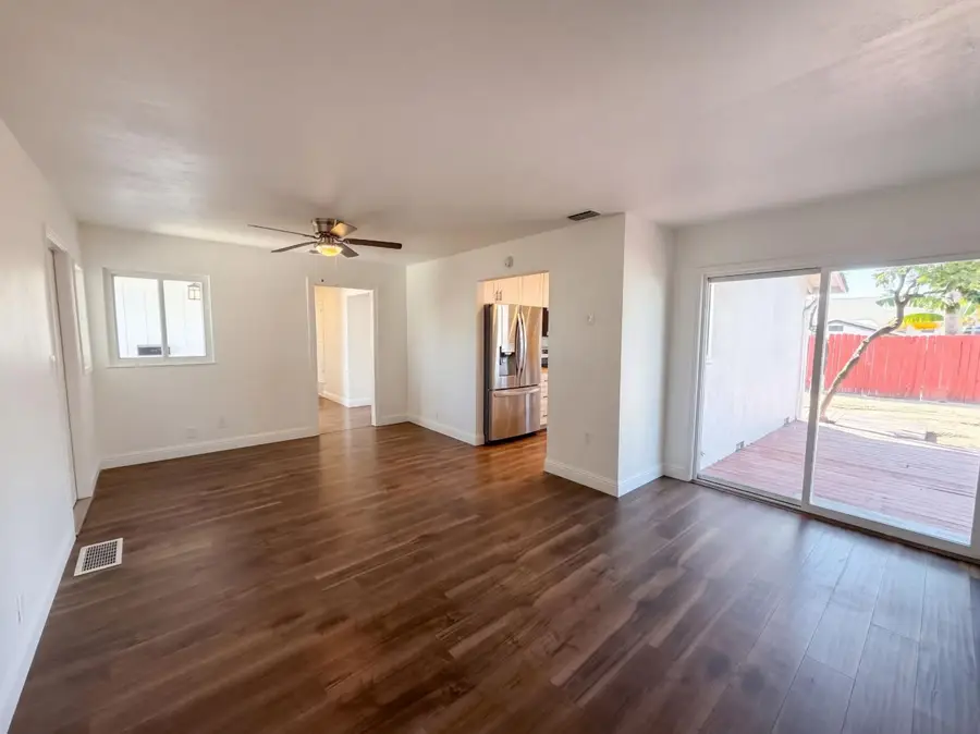 5208 Fernwood Way, Sacramento, CA 95841 - #3