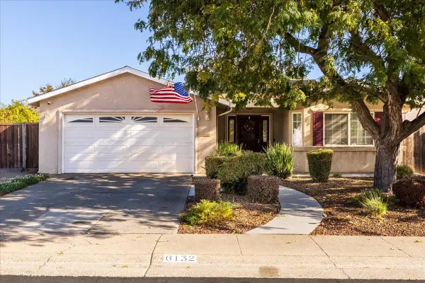 6132 Ogden Nash Way, Sacramento, CA 95842