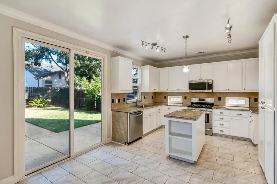 1667 Sallie O Drive, Manteca, CA 95336 - #3