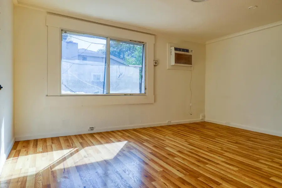 2389 Empress Street, Sacramento, CA 95815 - #3