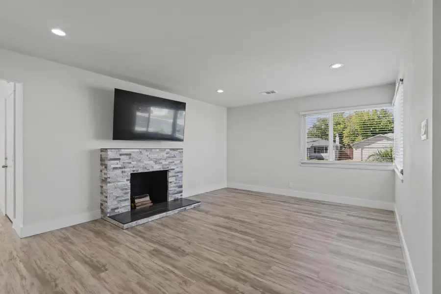 932 Coloma Way, Roseville, CA 95661 - #3