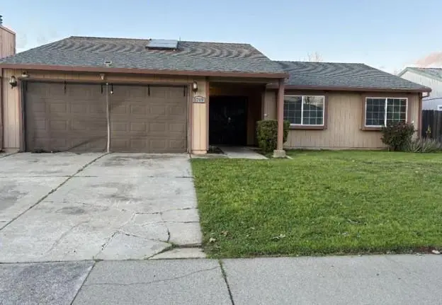 8719 Crystal River Way, Sacramento, CA 95828 - #1