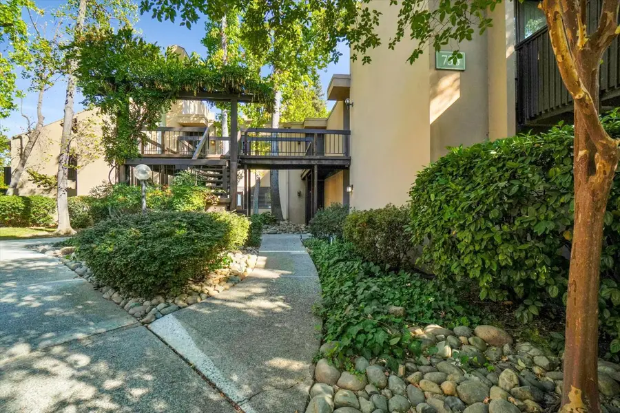736 Woodside Lane East #1, Sacramento, CA 95825 - #3