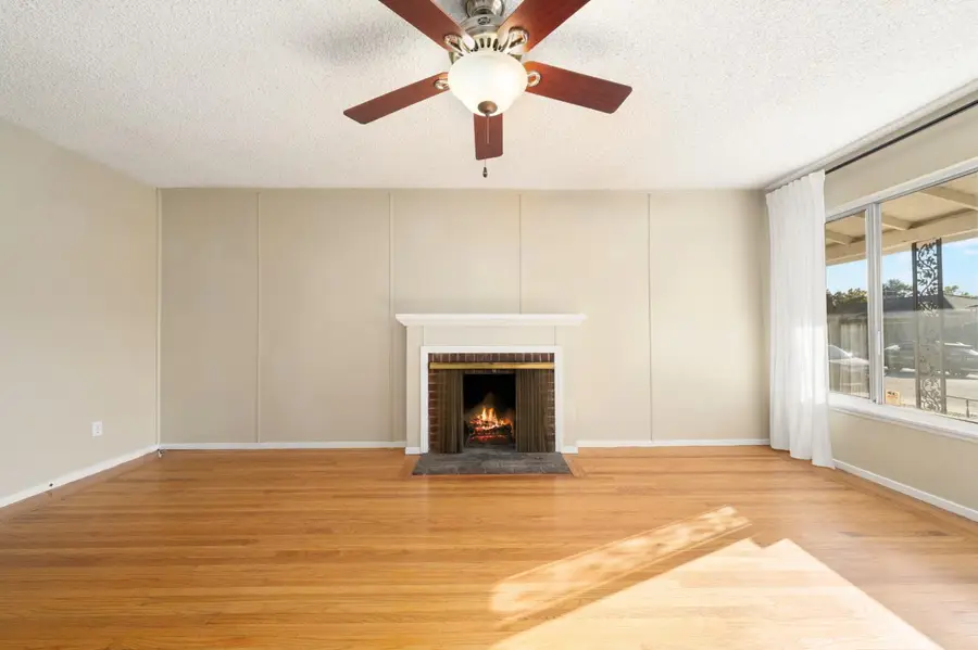 5641 Johns Drive, Sacramento, CA 95822 - #2