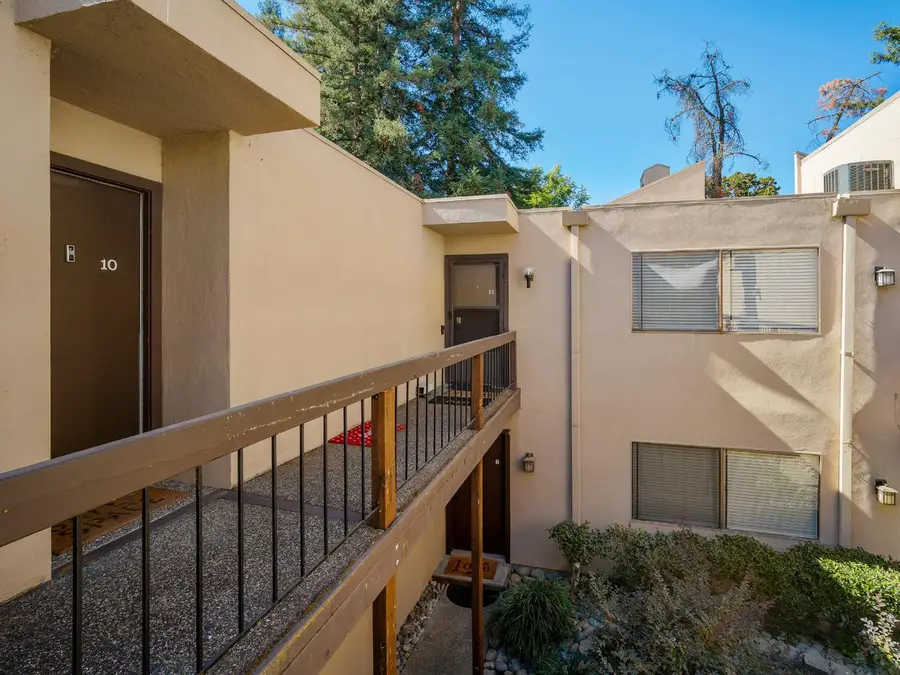 782 E Woodside Lane #11, Sacramento, CA 95825 - #3