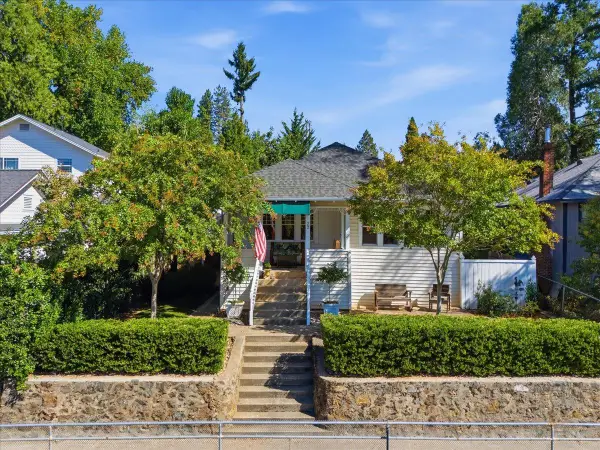 22 S Auburn Street, Colfax, CA 95713