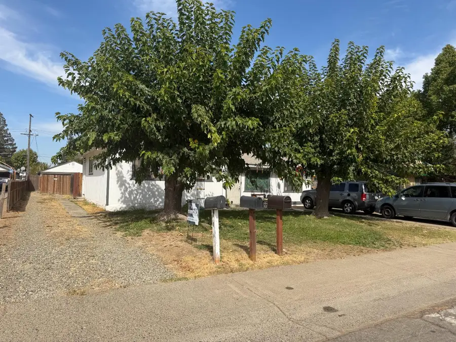 2521 49th Avenue, Sacramento, CA 95822 - #3