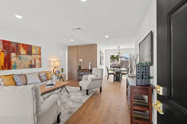 304 Brentwood Drive, Roseville, CA 95678