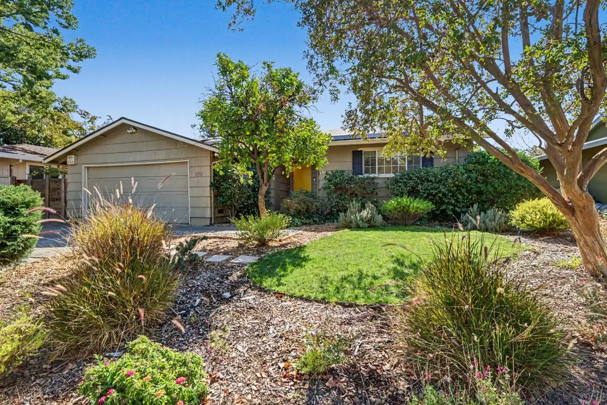 170 Baxter Avenue, Sacramento, CA 95815 - #1