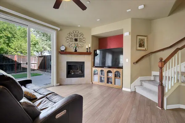 2040 Sierra View Circle #2, Lincoln, CA 95648