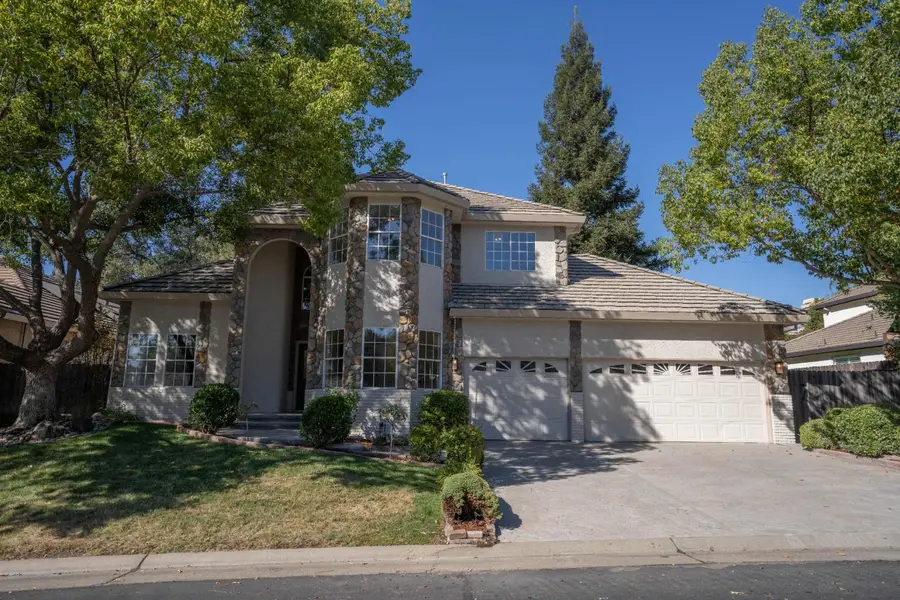 6866 Fallsbrook Court, Granite Bay, CA 95746 - #2