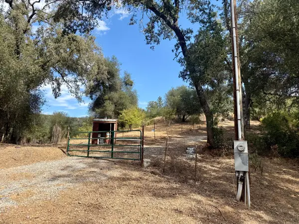 5970 Michel Road, Mountain Ranch, CA 95246