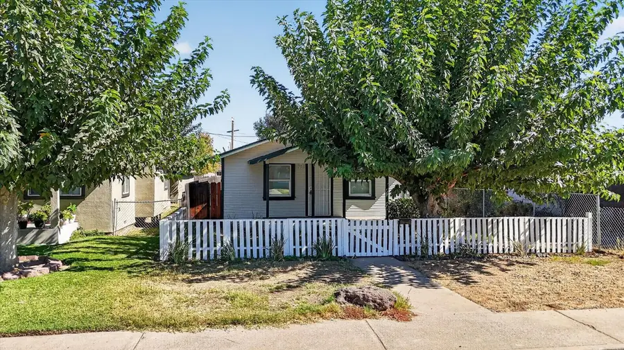 3228 6th Street, Ceres, CA 95307 - #2