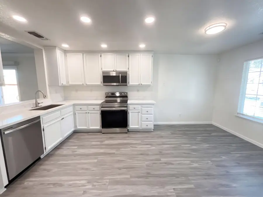 1864 Woodland Drive, Yuba City, CA 95991 - #2