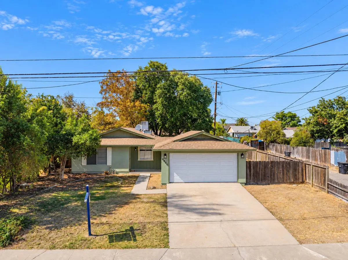 6425 8th Street, Riverbank, CA 95367 - #1