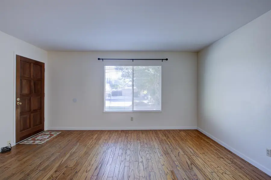 6425 8th Street, Riverbank, CA 95367 - #3