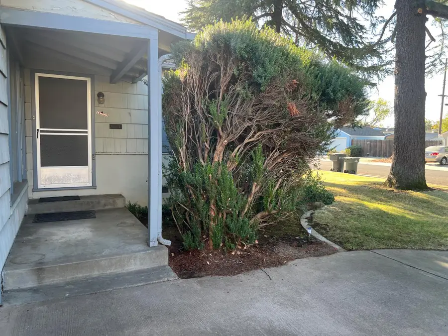 2131 Meer Way, Sacramento, CA 95822 - #2