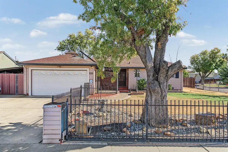 6749 51st Street, Sacramento, CA 95823 - #3