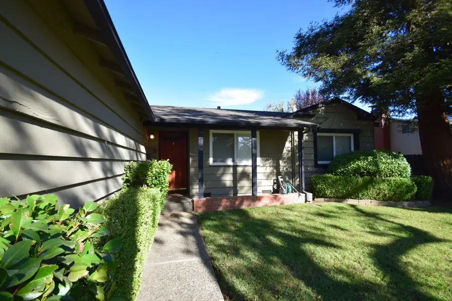 8313 Briarcliff Way, Sacramento, CA 95826 - #3