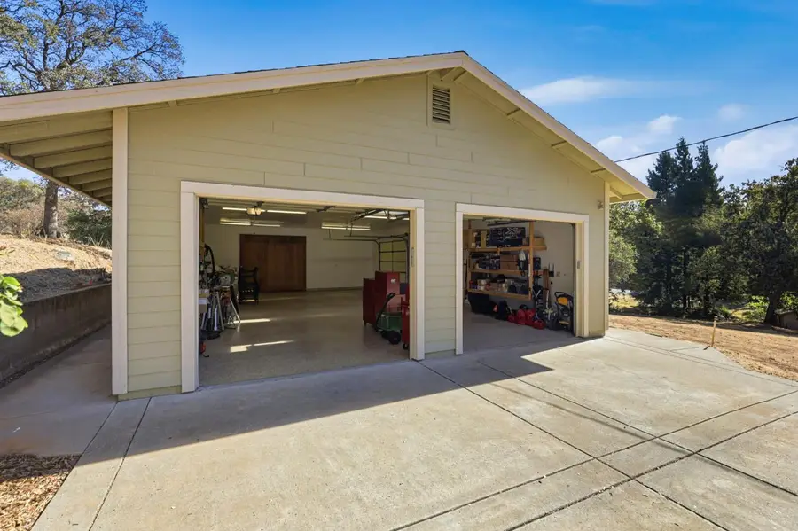 11245 Edgewood Road, Auburn, CA 95603 - #2