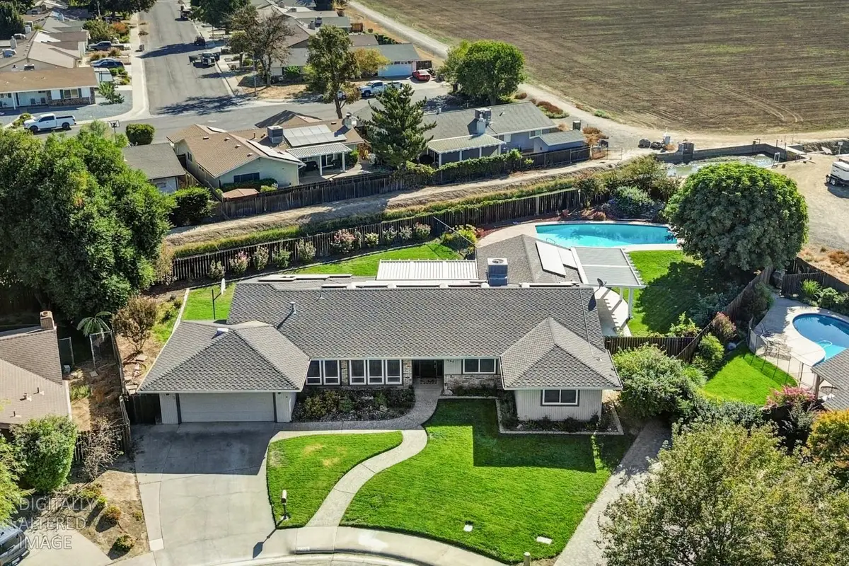 1765 Woodside Drive, Woodland, CA 95695 - #1