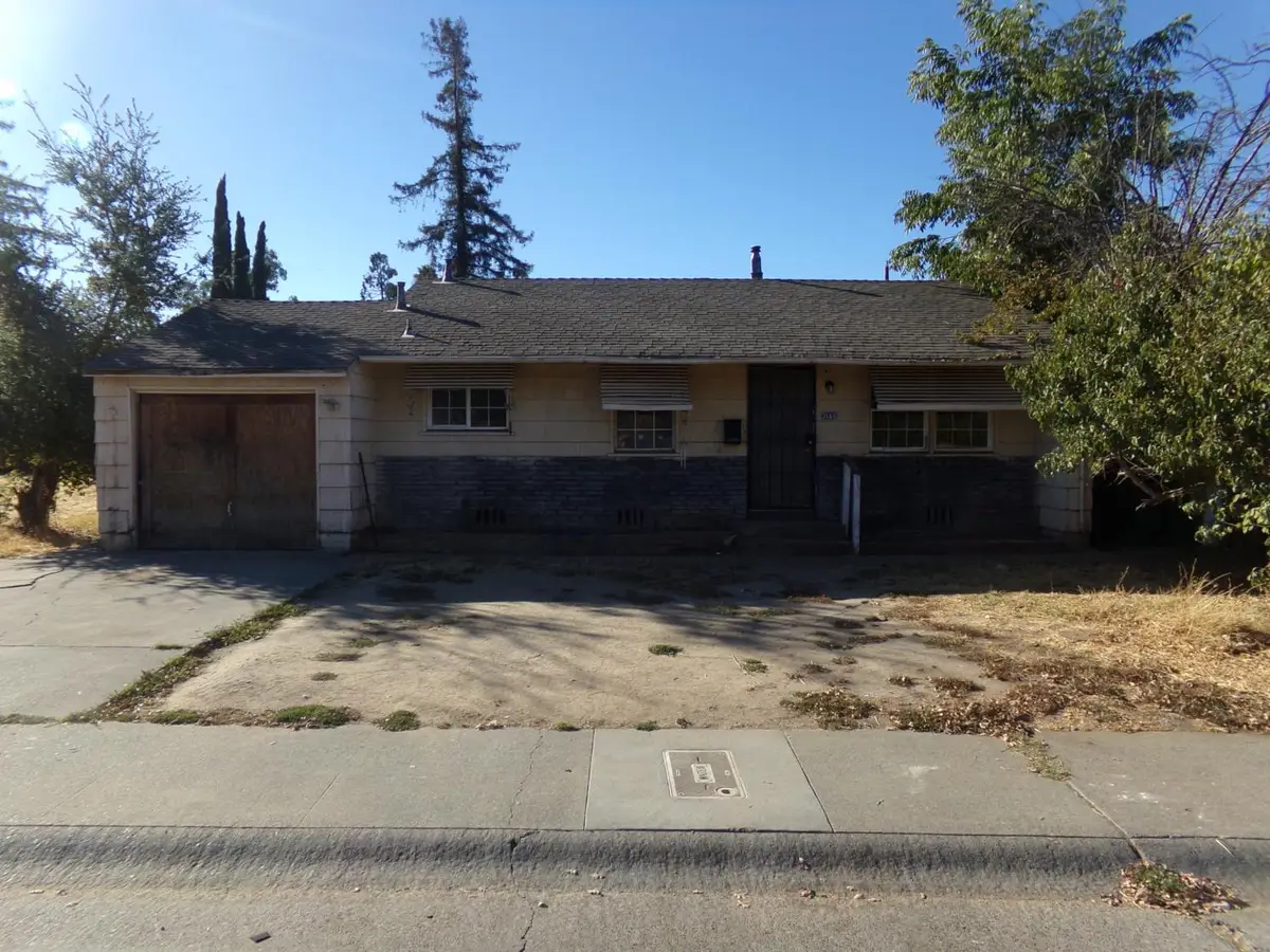 3560 23rd Avenue, Sacramento, CA 95820 - #1
