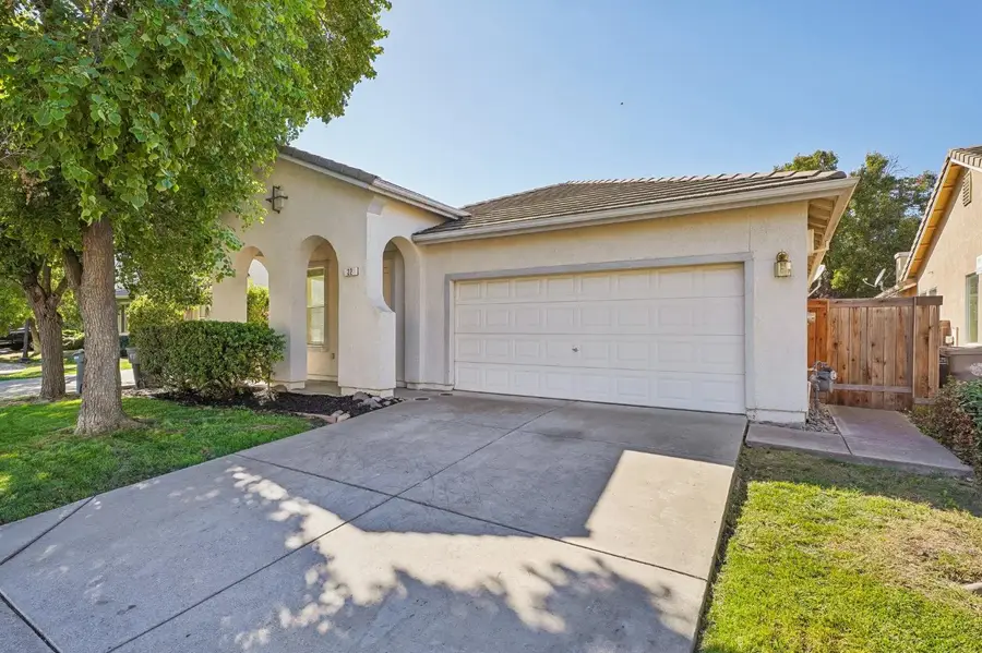 22 Gazania Court, Sacramento, CA 95835 - #3