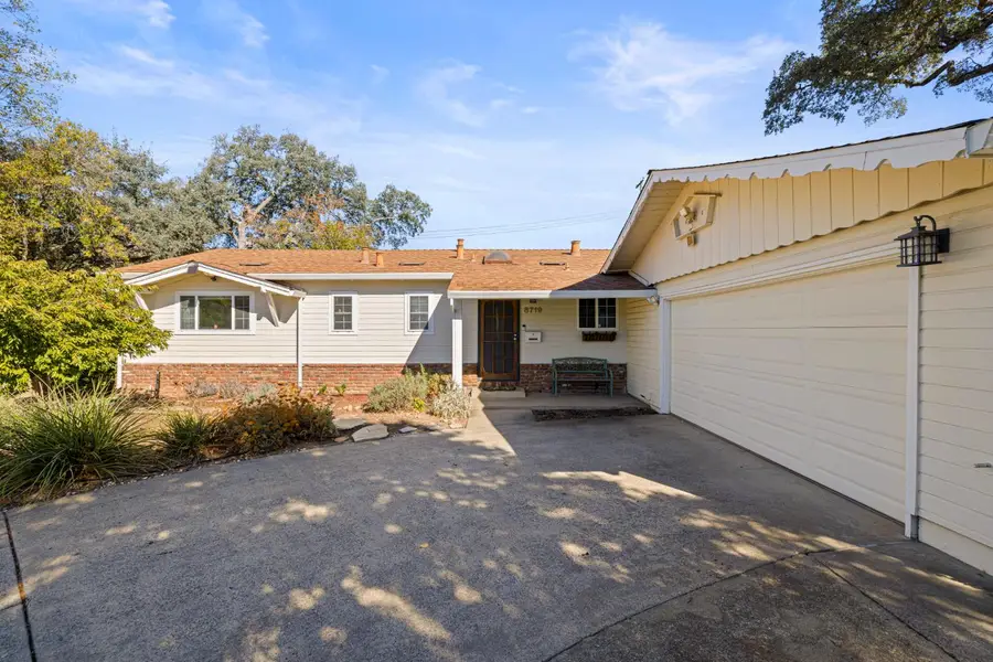 8719 Mohawk Way, Fair Oaks, CA 95628 - #2