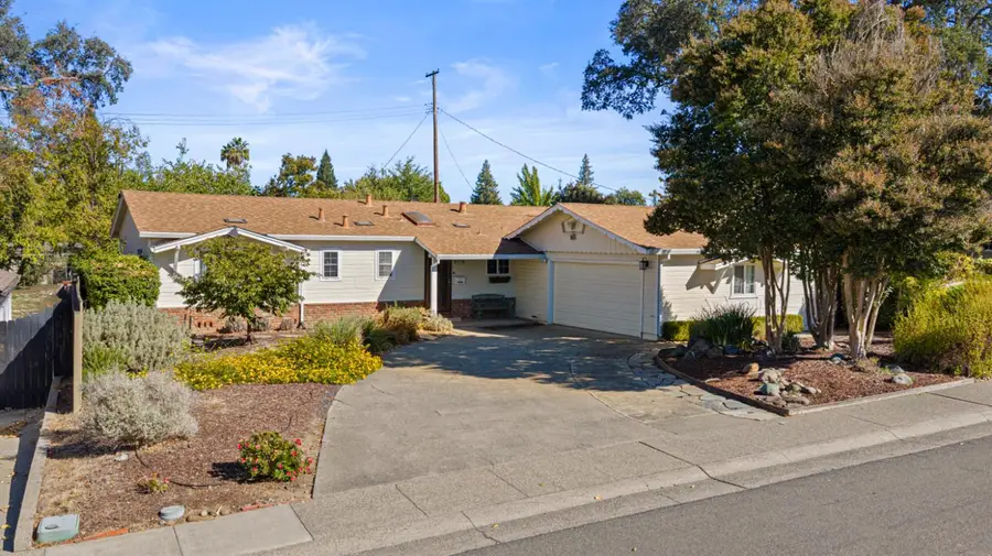 8719 Mohawk Way, Fair Oaks, CA 95628 - #3