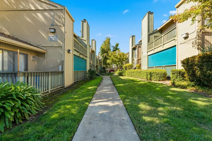 3939 Madison Avenue #220, North Highlands, CA 95660 - #2