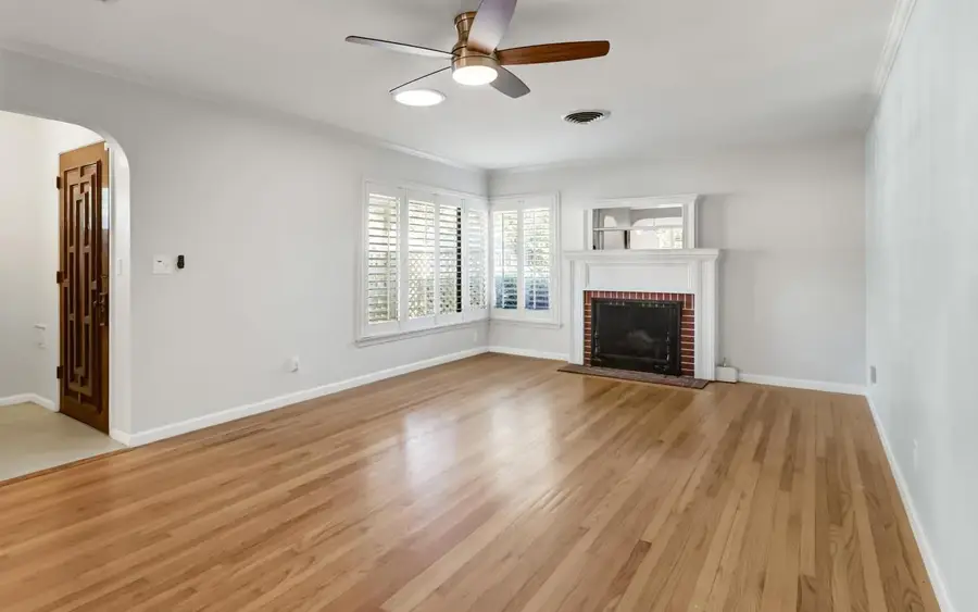 1116 Darnel Way, Sacramento, CA 95822 - #3