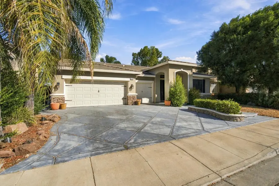 2219 Yellowstone Avenue, Tracy, CA 95377 - #2