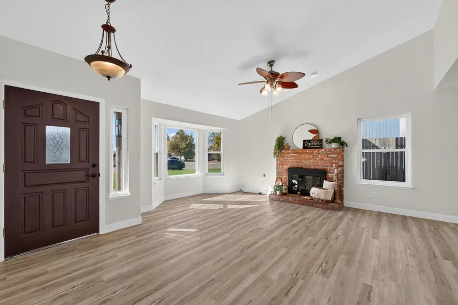 600 E 10th Street, Lincoln, CA 95648 - #3