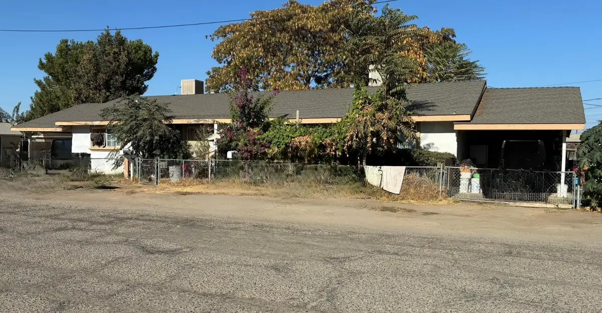 405 S 1st Street, Chowchilla, CA 93610 - #1