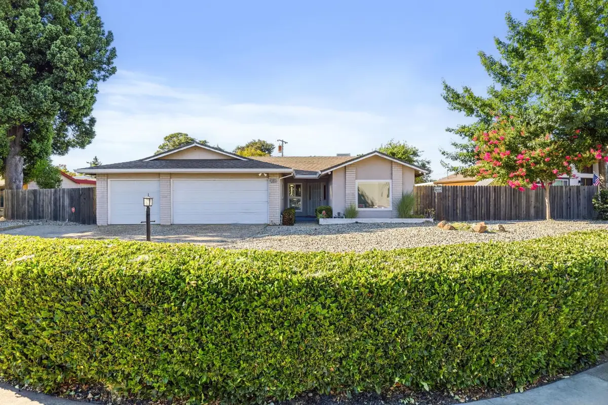 3060 Great Falls Way, Sacramento, CA 95826 - #1