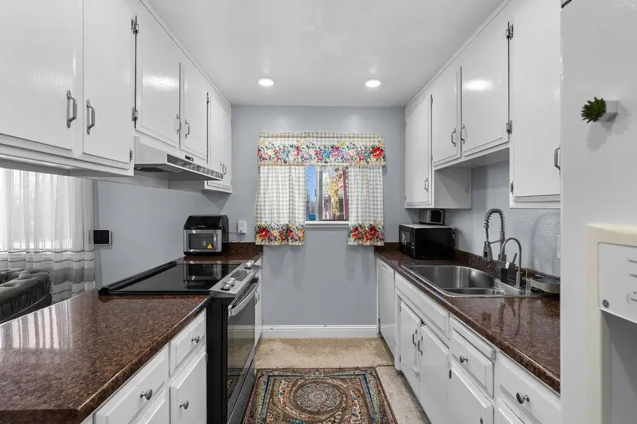 4713 Moorpark Way, Sacramento, CA 95842 - #2