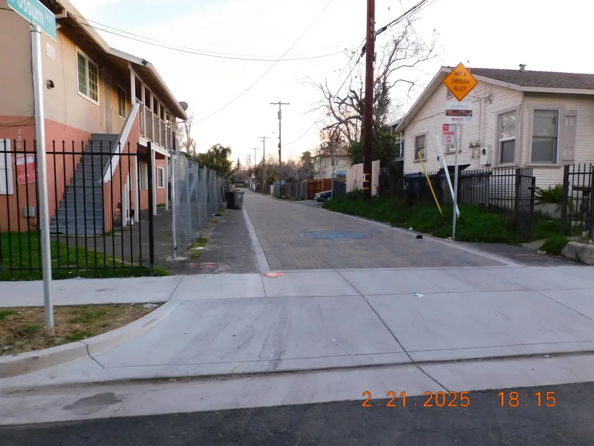 730 Dixieanne Avenue, Sacramento, CA 95815 - #1