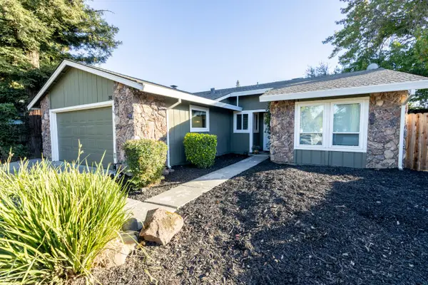 30 Lochness Court, Sacramento, CA 95826