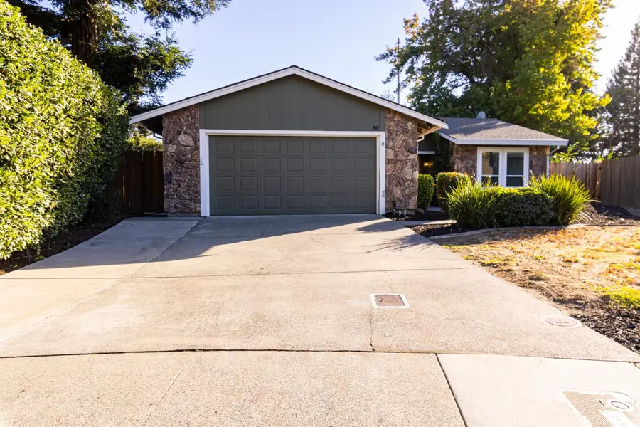 30 Lochness Court, Sacramento, CA 95826 - #2