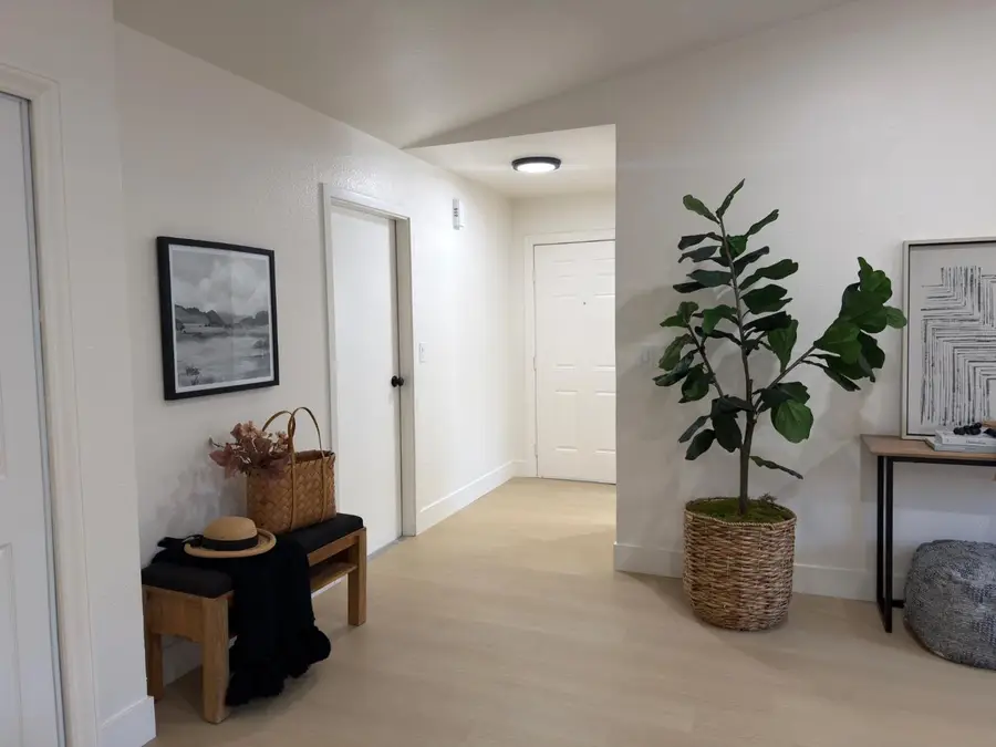 7873 Whisper Wood Way, Sacramento, CA 95823 - #3