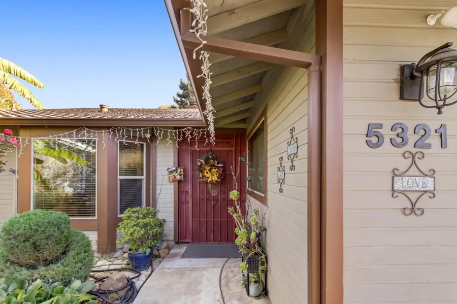 5321 Casa Danielle Circle, Sacramento, CA 95824 - #2