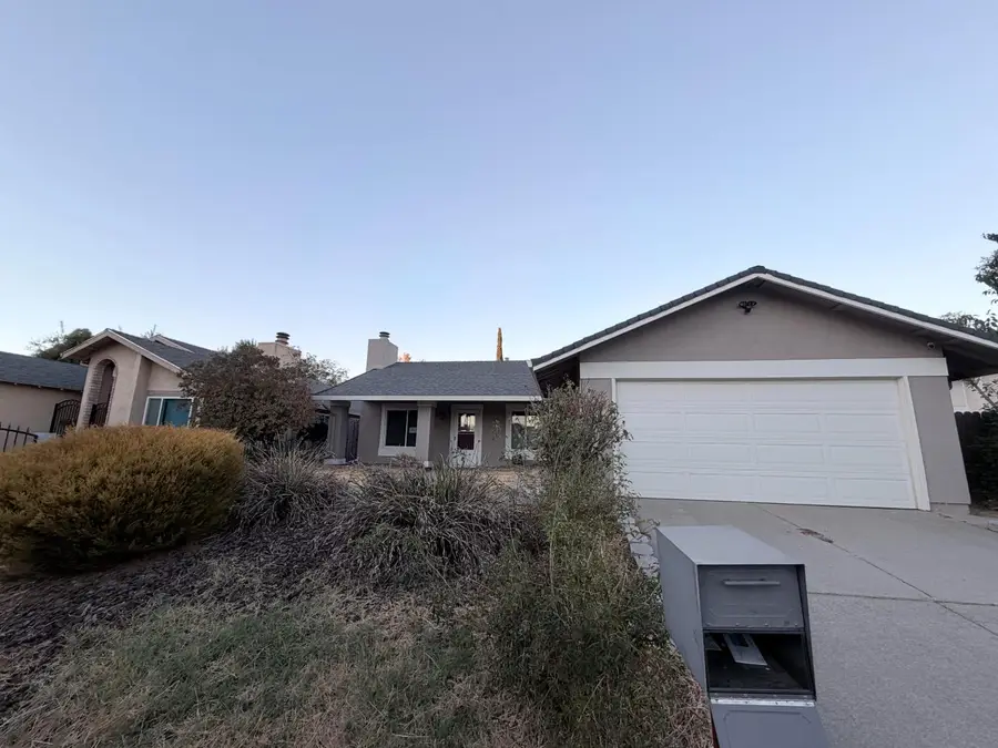 9021 Prairie Trail Way, Sacramento, CA 95826 - #2
