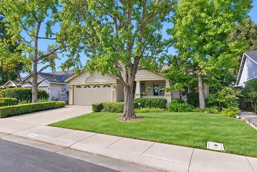 257 Chandler Court, Woodland, CA 95695 - #2